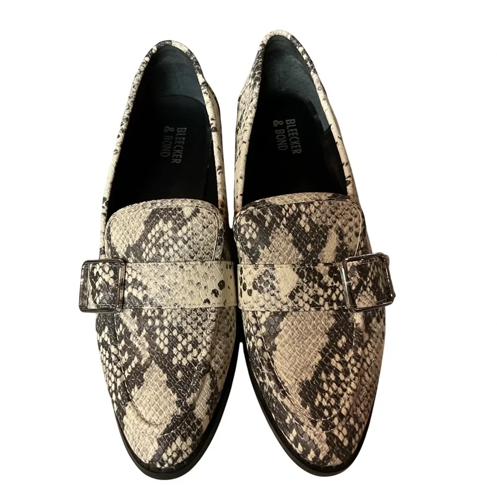 Bleeker & Bond‎ Women's Snakeskin Print Buckle Strap Slip On Flat Loafers Size 8